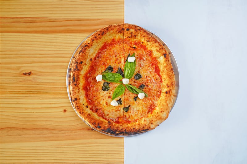 Classic Margherita pizza at Dewey's
